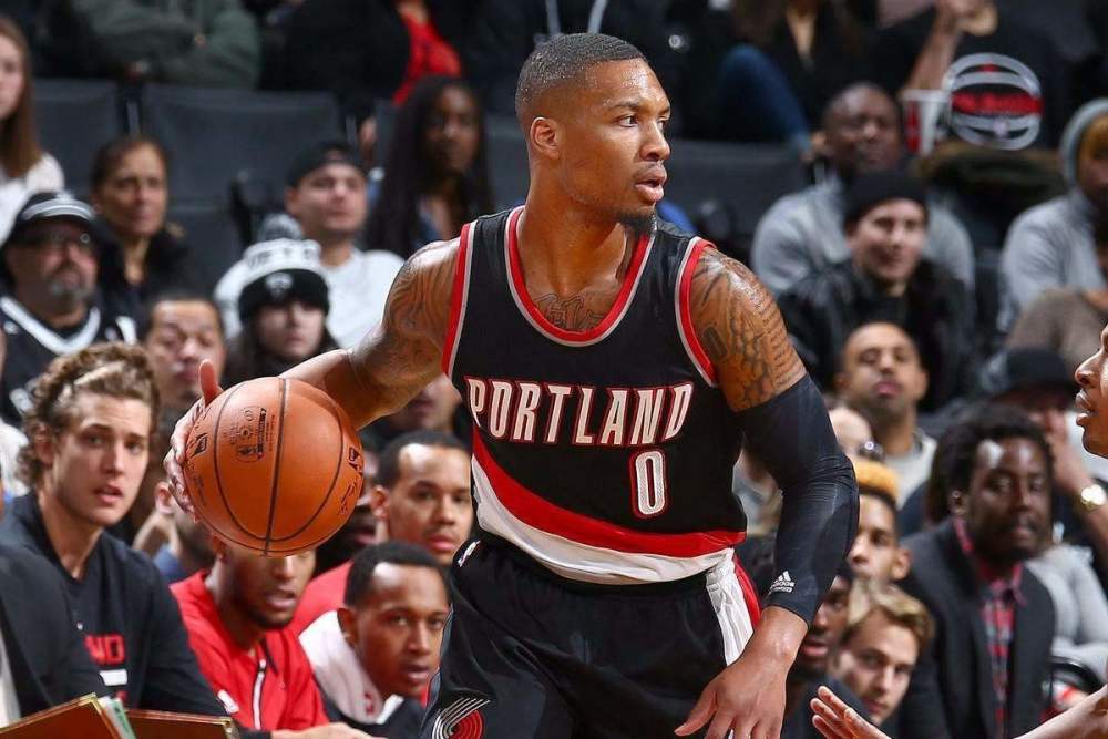 的经历向加 的经历向加