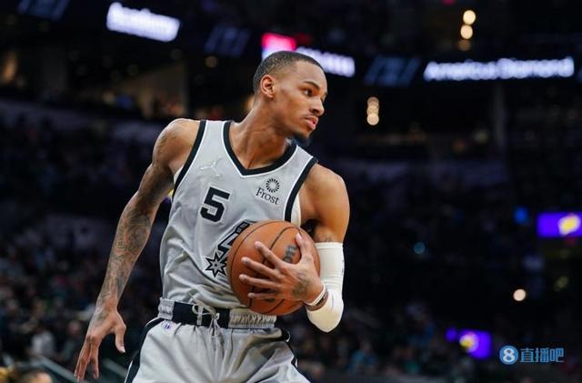 缺席带来的 缺席带来的