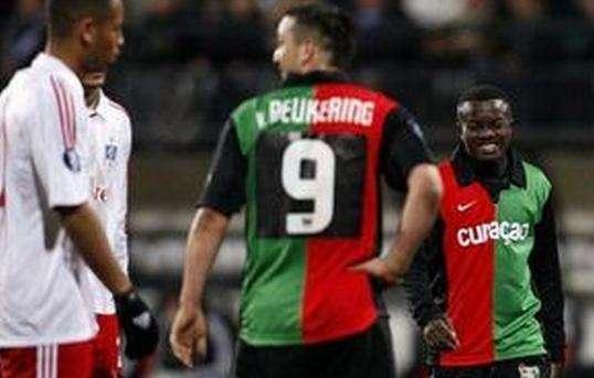 为何六台嘉 为何六台嘉