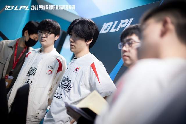 们持续关注 们持续关注