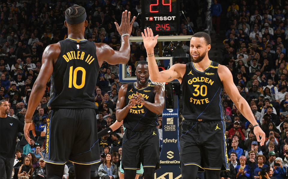 边路对抗强 边路对抗强